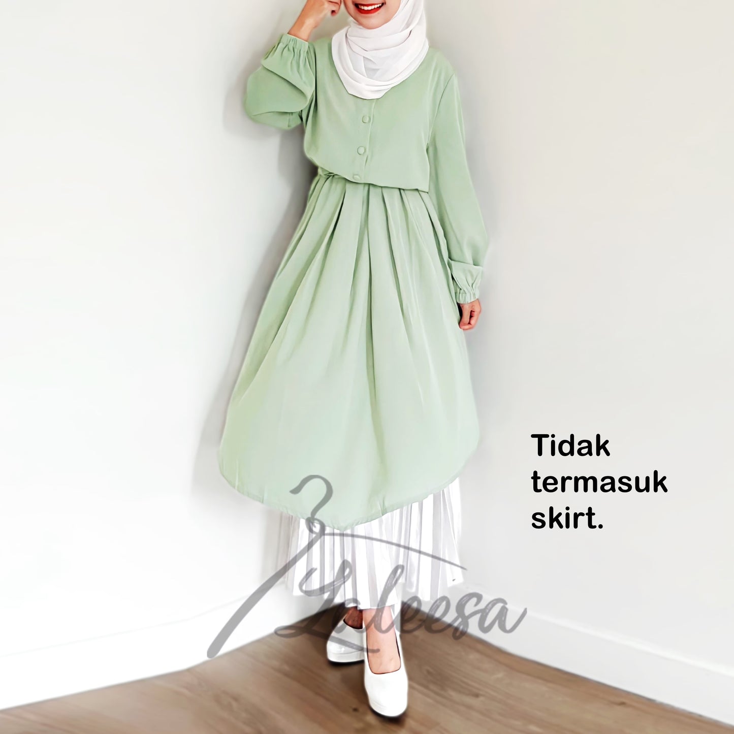 LALEESA BLOUSE QAYLA TB430417 <BF Friendly Series> (TIDAK TERMASUK SKIRT) Long Blouse Muslimah Plus Size Baju Raya 2024