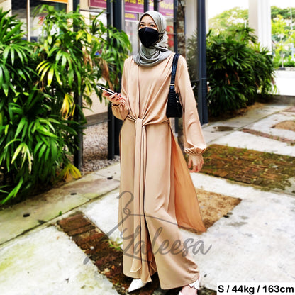 LALEESA (Jumpsuit + Cardigan) SW840820 SET FAYONA 2 Piece Belted Jumpsuit Dress Muslimah Plus Size Baju Raya 2024