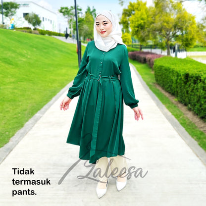 LALEESA BLOUSE QAYLA TB430417 <BF Friendly Series> (TIDAK TERMASUK SKIRT) Long Blouse Muslimah Plus Size Baju Raya 2024